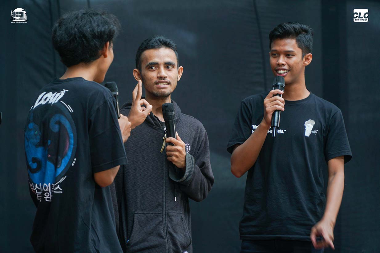 Foto Official 5 copy