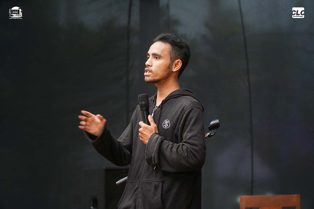 Foto Official 6 copy