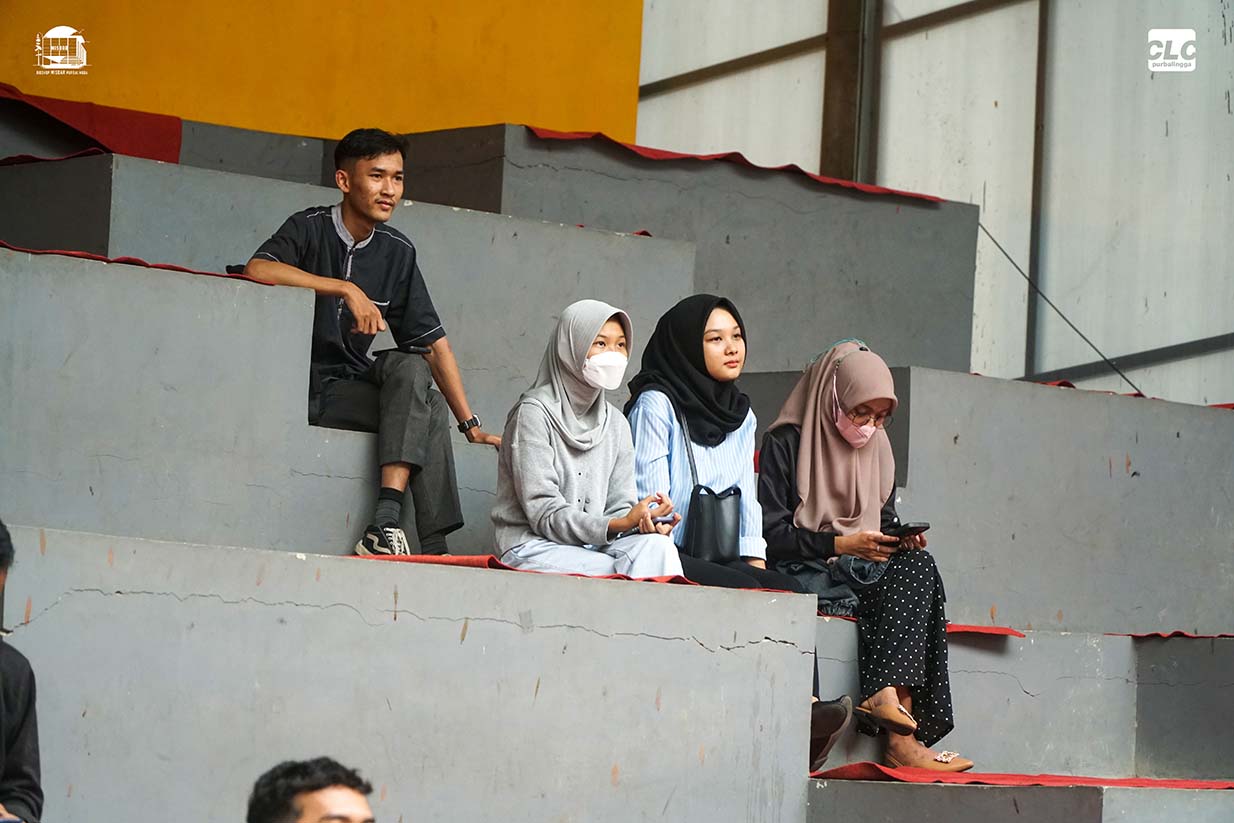 Foto Official 9 copy