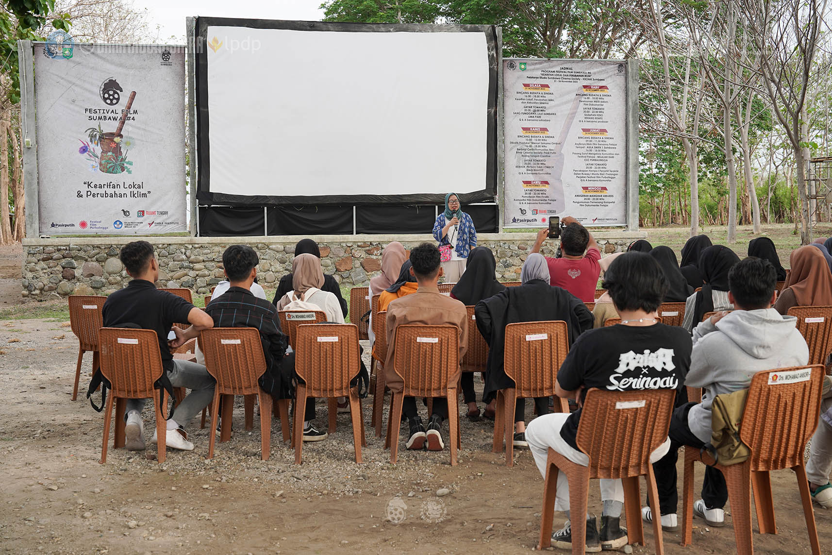 Foto official 3. Pasang Surut Mengelola Komunitas & Festival Film Purbalingga 1 copy