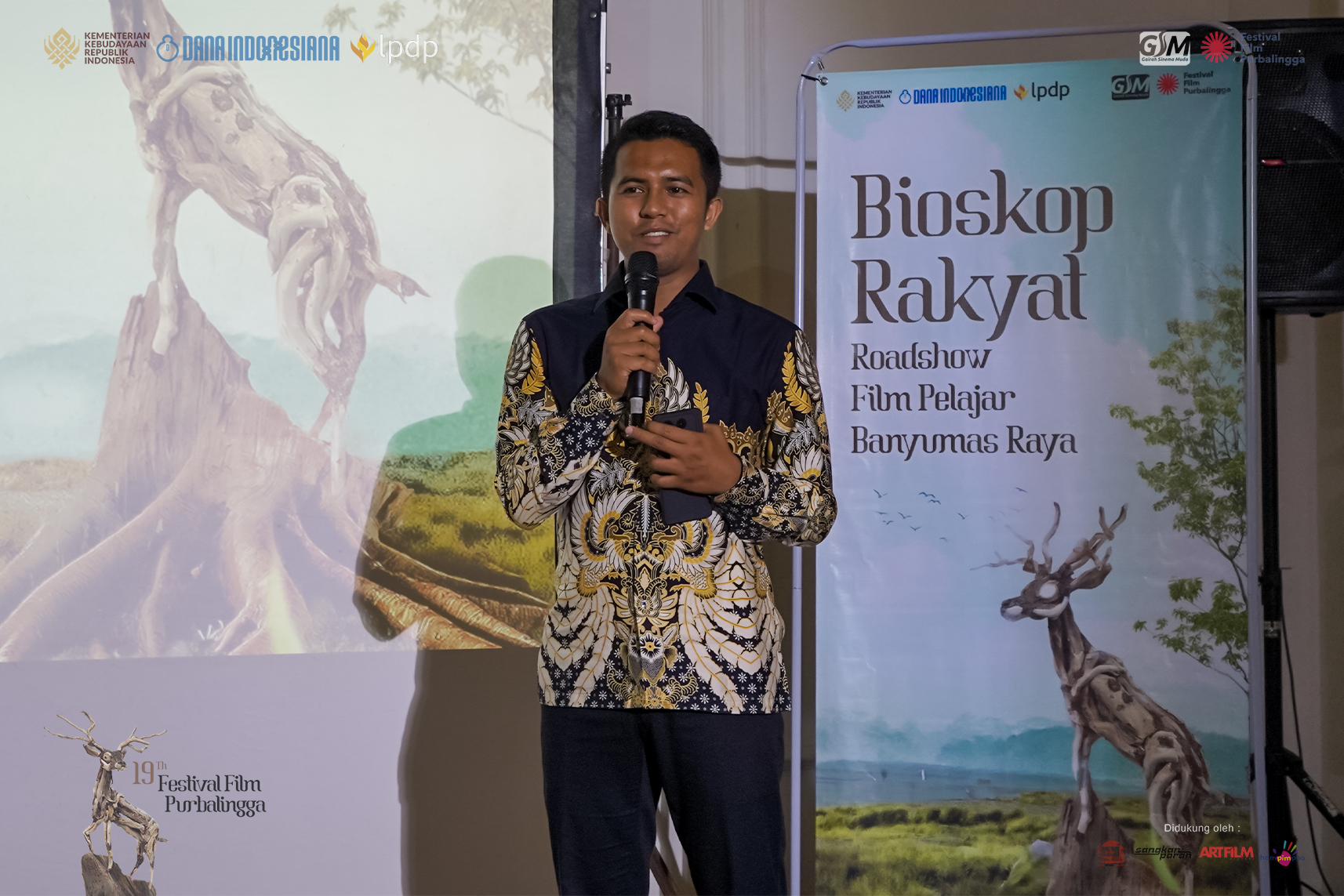 10. Bioskop Rakyat MAN 1 Banjarnegara