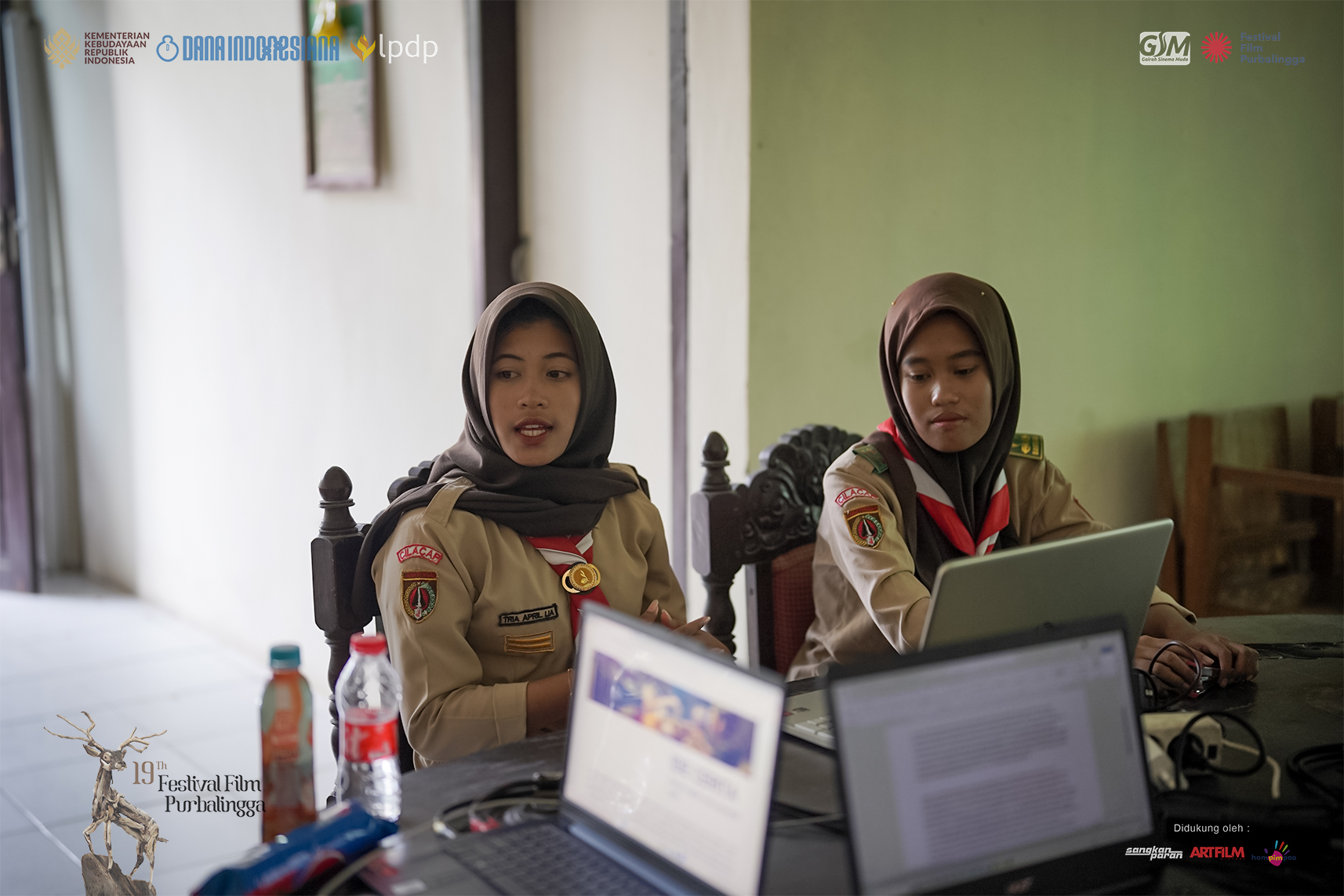 11. Foto Official Bioskop Rakyat SMK Tarbiyatul Islam Kawunganten Cilacap