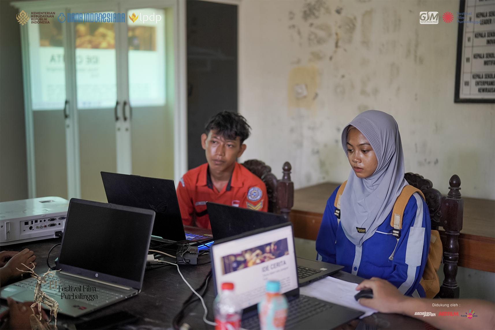 12. Foto Official Bioskop Rakyat SMK Tarbiyatul Islam Kawunganten Cilacap