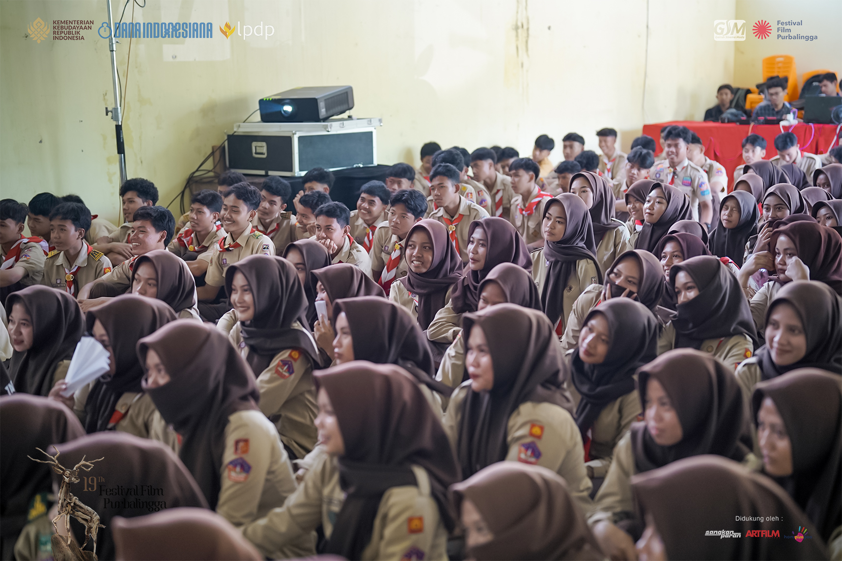 7. Foto Official Bioskop Rakyat SMK Tarbiyatul Islam Kawunganten Cilacap