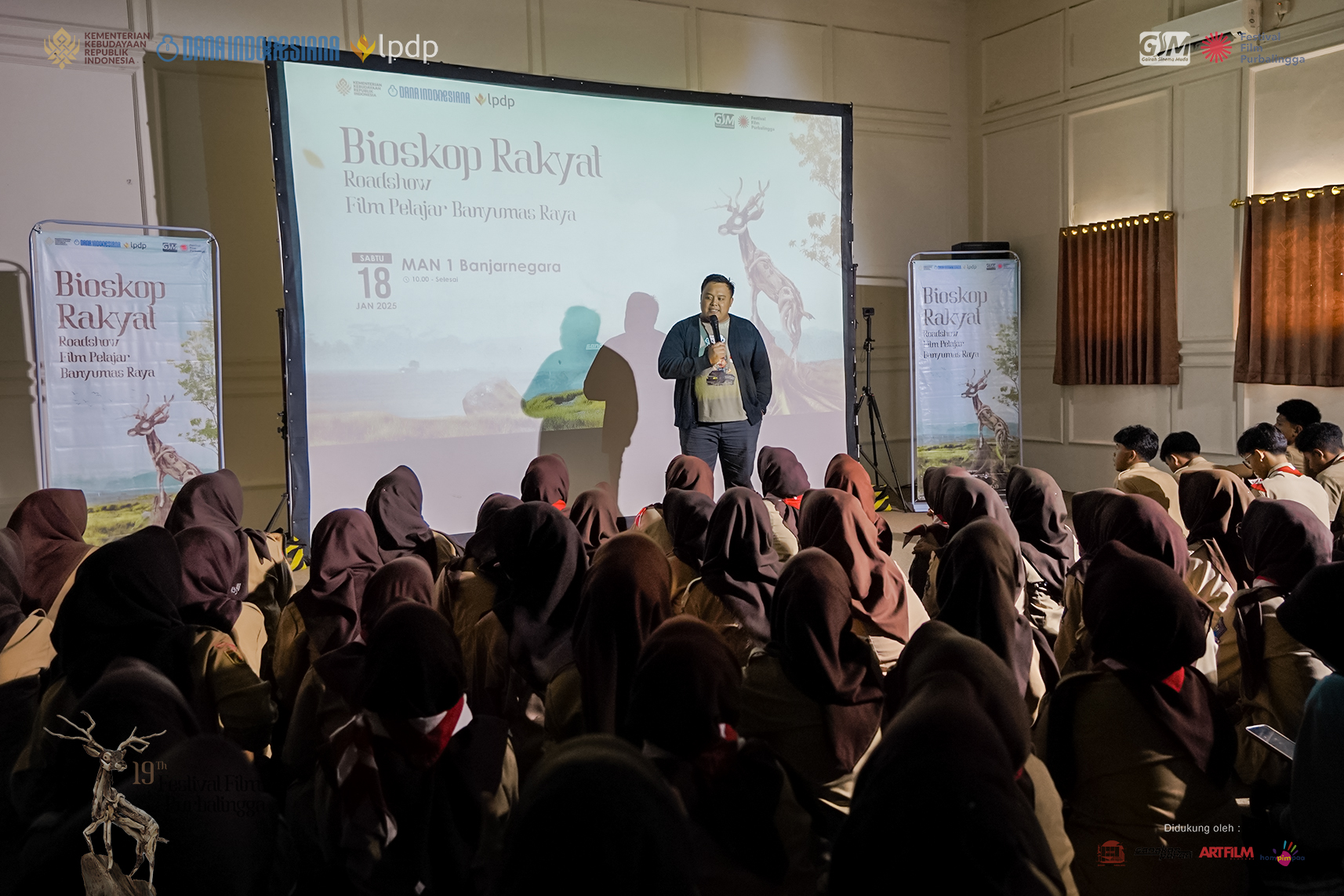 9. Bioskop Rakyat MAN 1 Banjarnegara