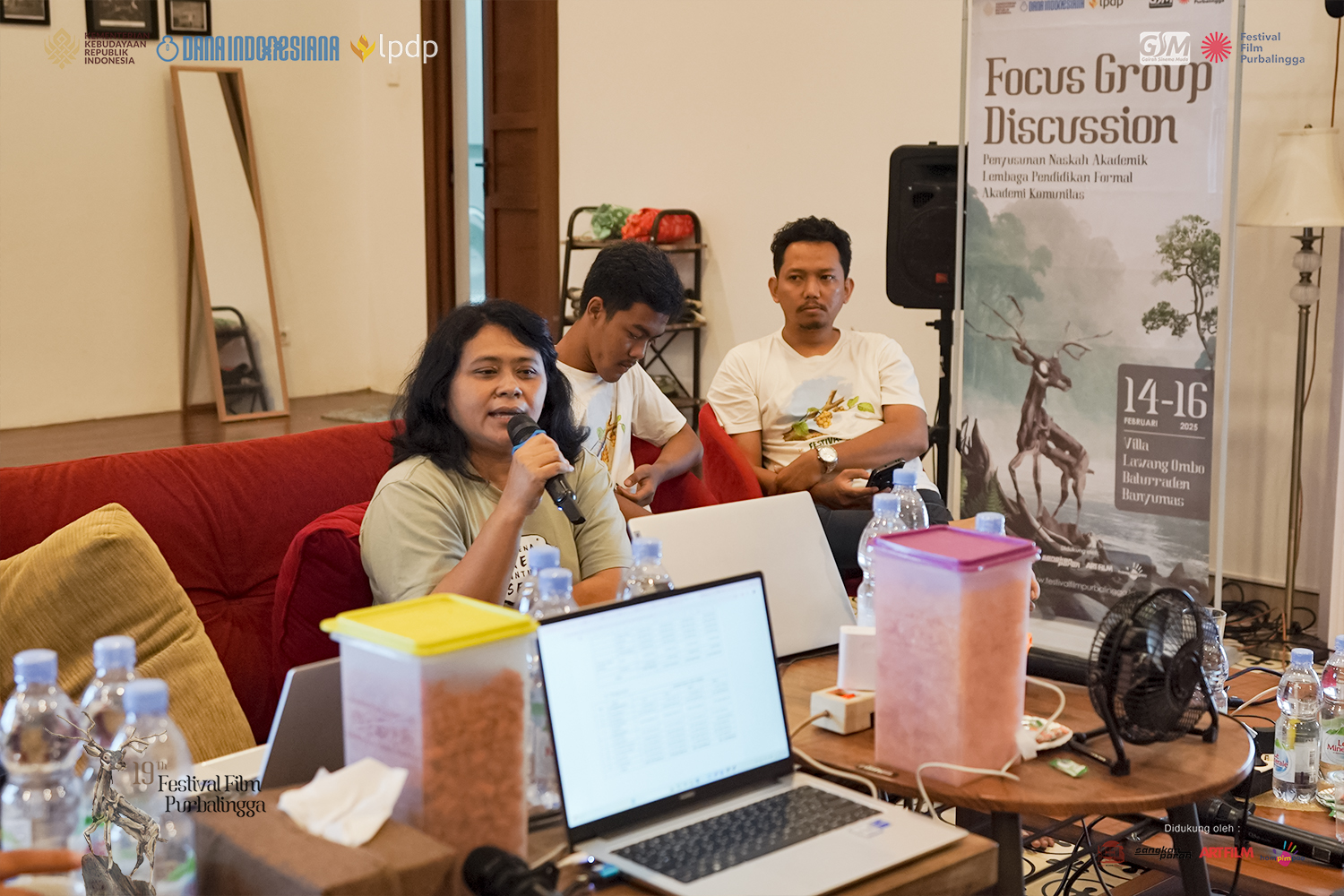 11. Foto Official FGD Penyusunan Naskah Akademik
