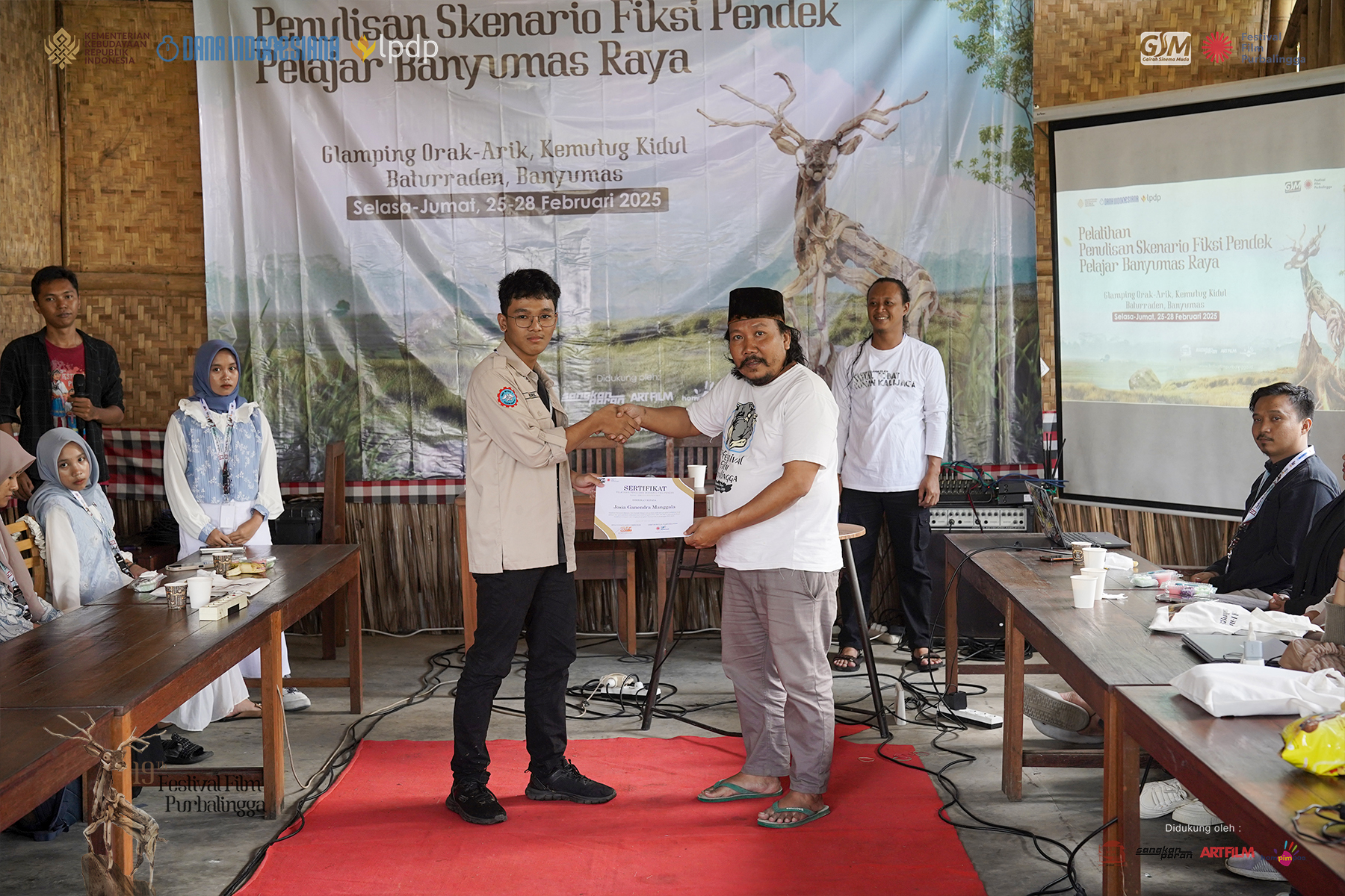 16. Foto Official Pelatihan Penulisan Skenario Fiksi