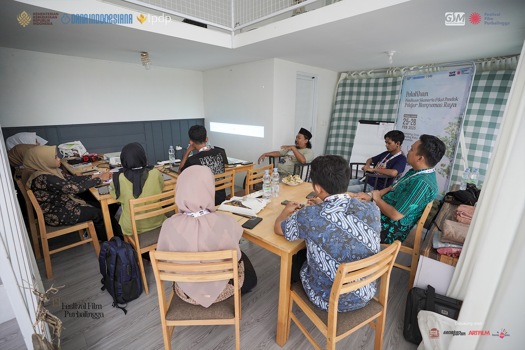 9. Foto Official Pelatihan Penulisan Skenario Fiksi