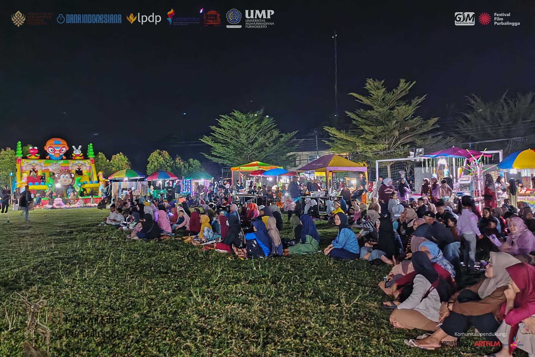 Penonton Membludag dan Berharap Layar Tanjleb Sering di Gelar Penonton Membludag dan Berharap Layar Tanjleb Sering di Gelar