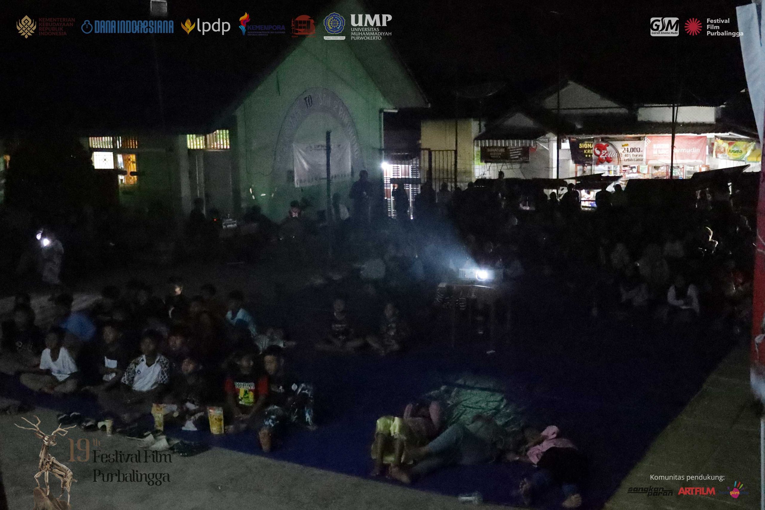 Semarak Layar Tanjleb, Warga Antusias Menyambutnya