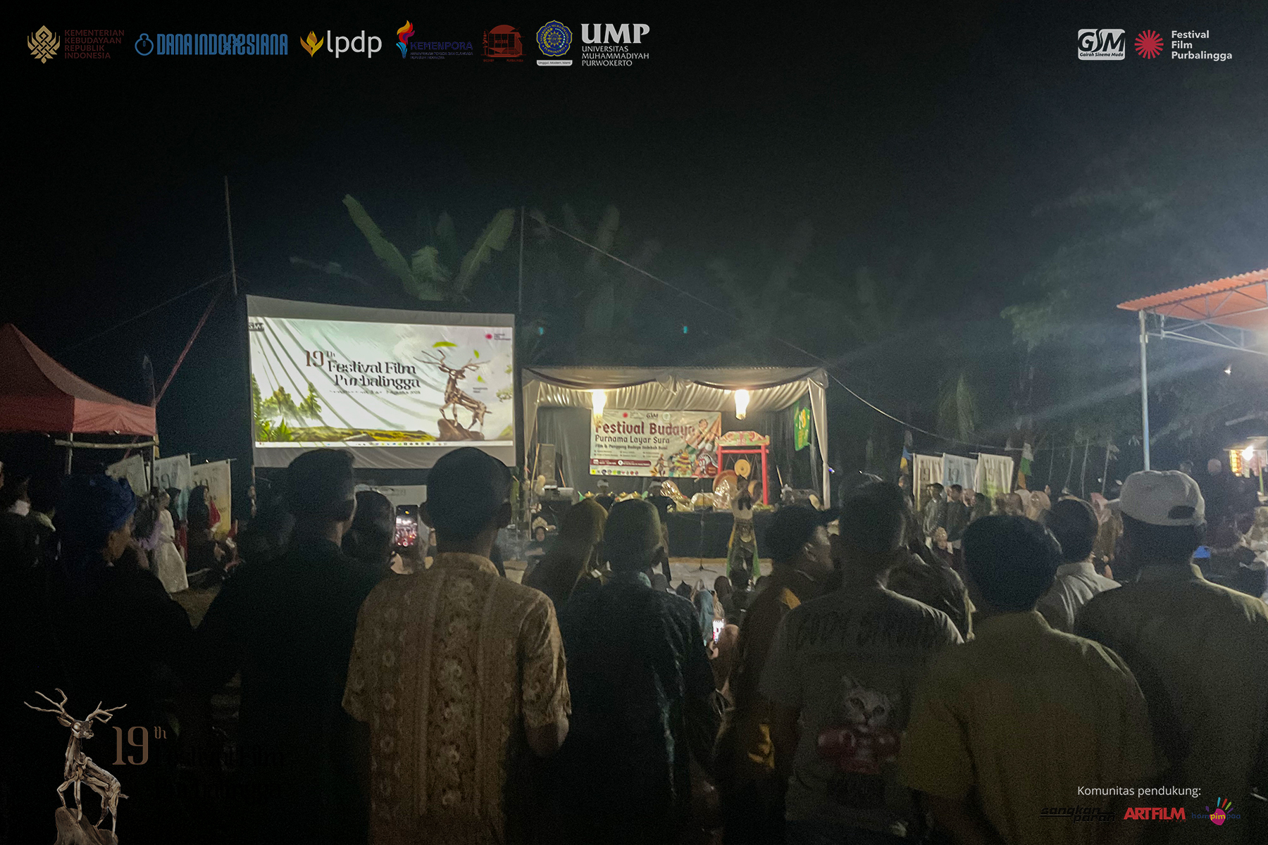 Ketika Film Bertemu Tradisi Ketika Film Bertemu Tradisi