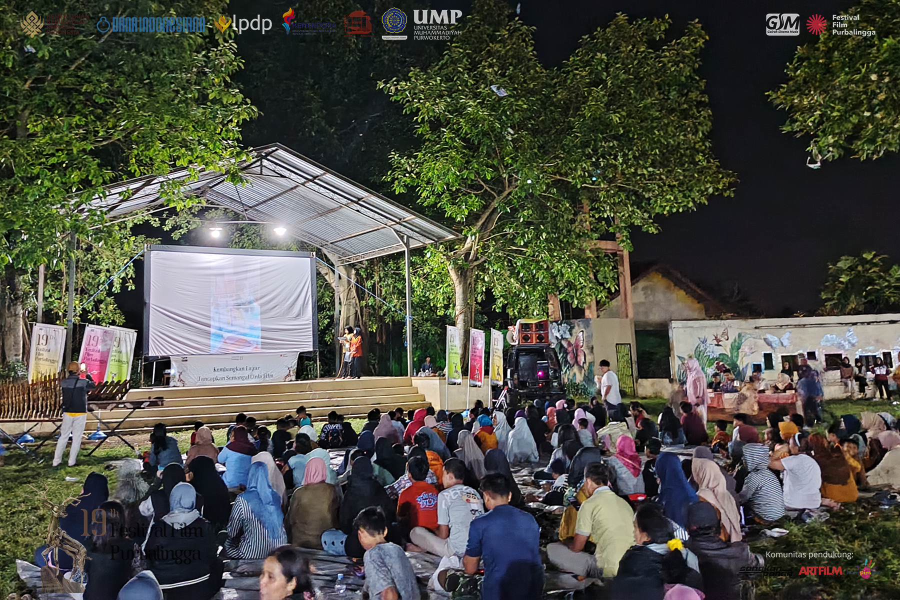 Nostalgia dan Harapan di Balik Layar Tanjleb Nostalgia dan Harapan di Balik Layar Tanjleb