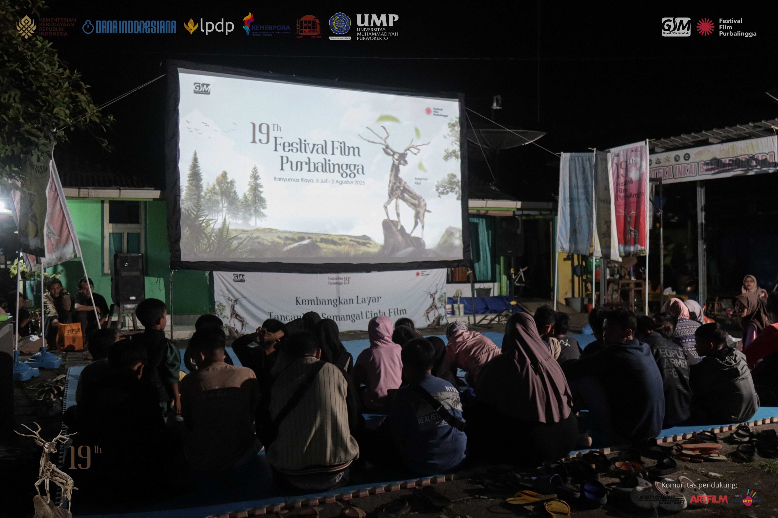 Menggabungkan Film dengan Seni Bela Diri Menggabungkan Film dengan Seni Bela Diri